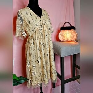 Francesca Mini Lace Dress, Size Small, Floral Tan and Black.